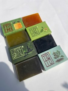 xà phòng tắm trị mụn lưng